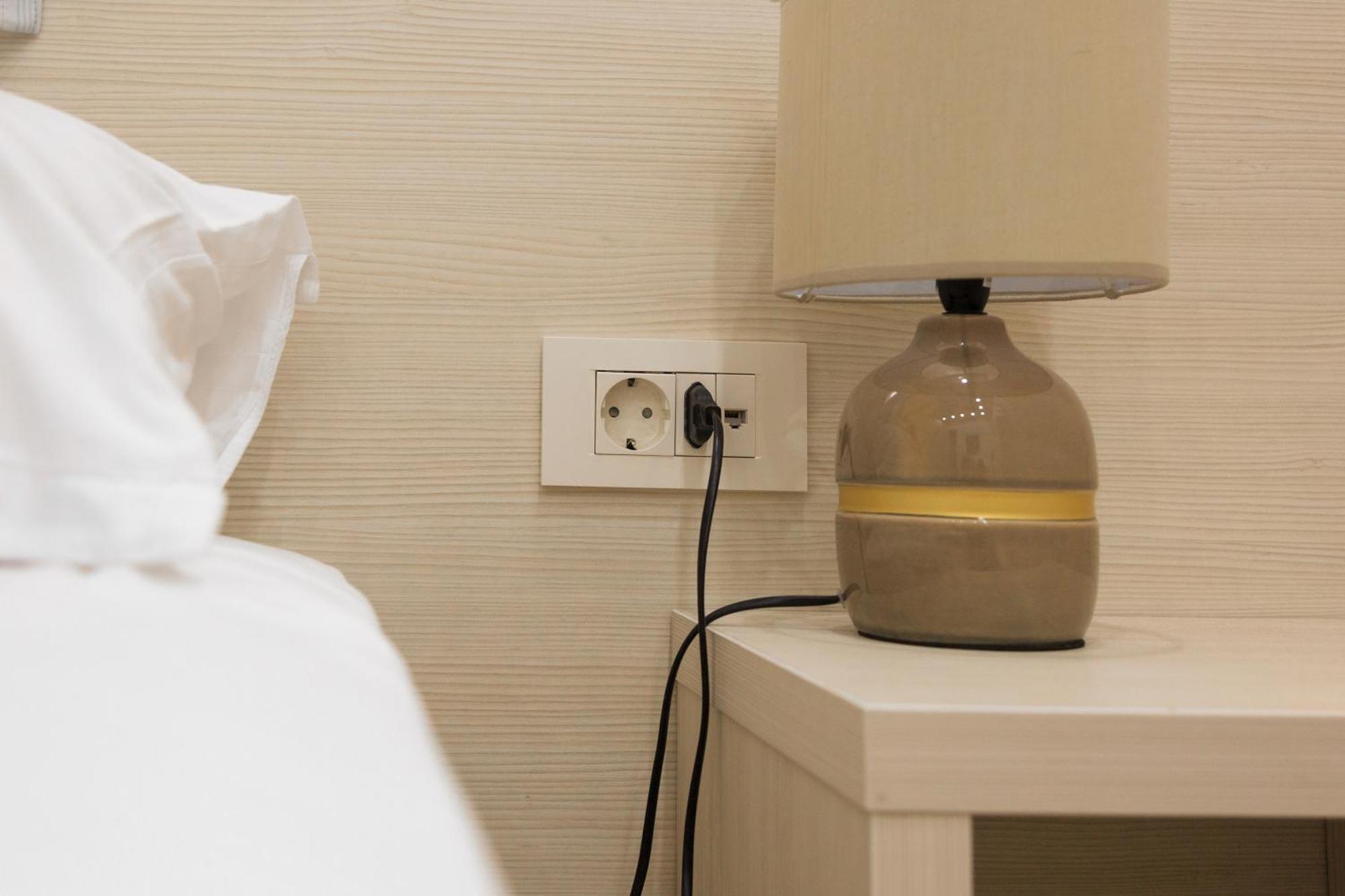 Hotel Maksim ヘルツェグ・ノヴィ エクステリア 写真
