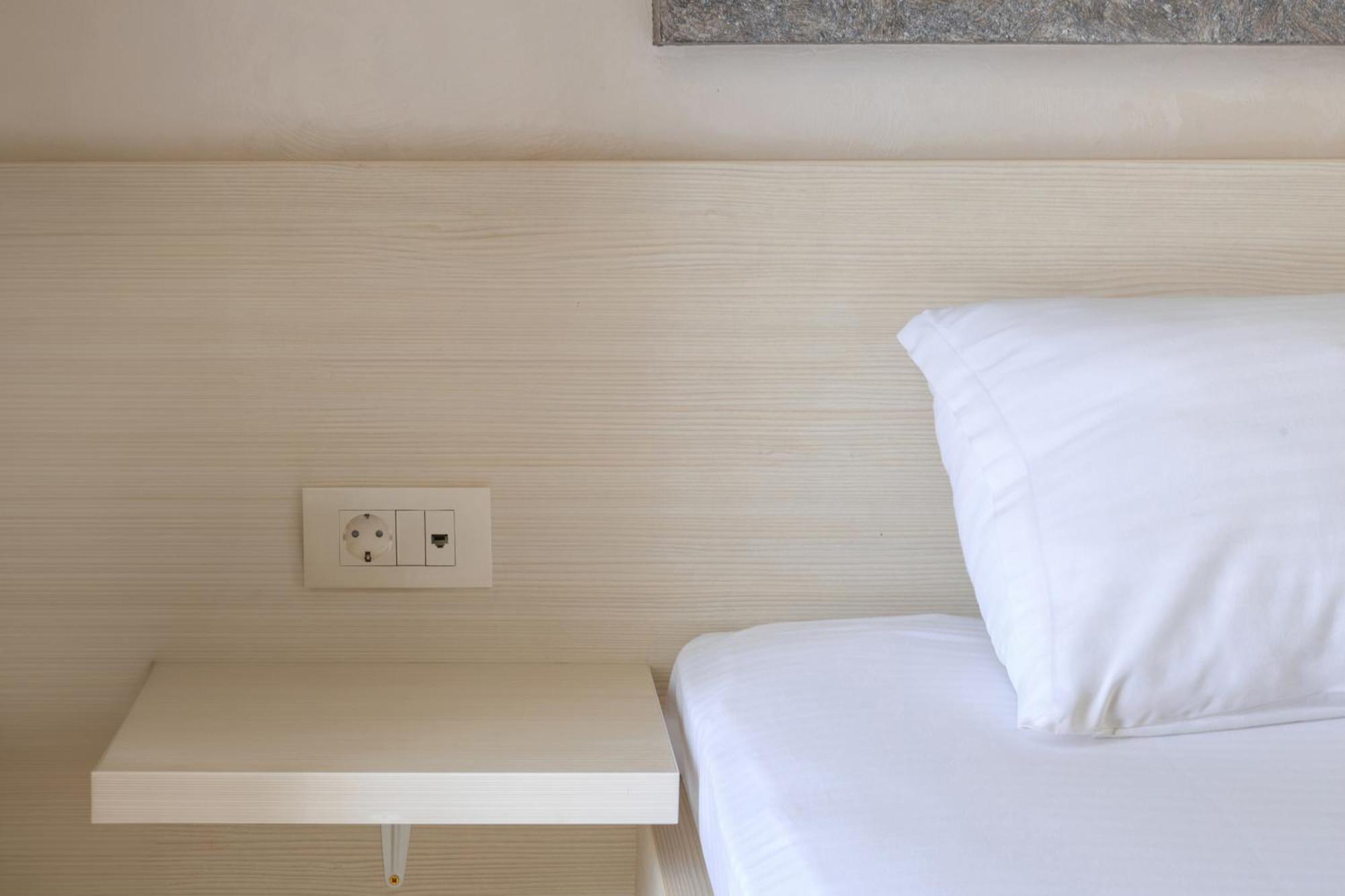 Hotel Maksim ヘルツェグ・ノヴィ エクステリア 写真